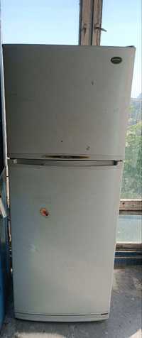Холодильник на запчастини деталі Samsung