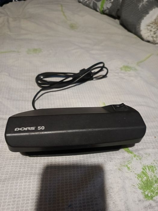 Ультрафіолет для грошей і документів