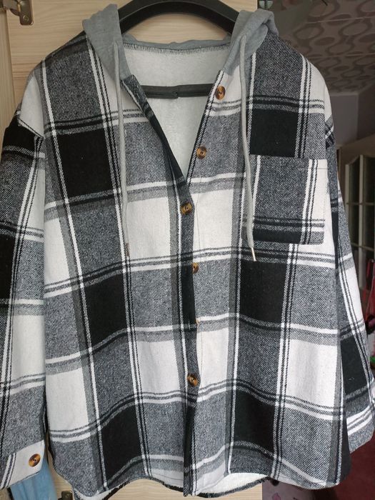 Bluza kurtka damska ocieplana z kapturem
