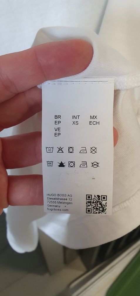 Podkoszulka Boss nowa 2 sztuki xs /s