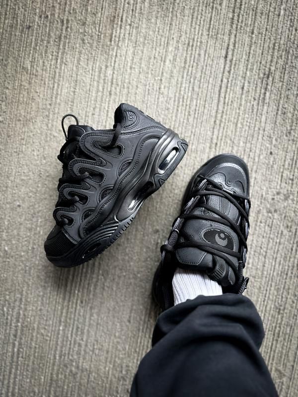 Osiris D3 OG Black