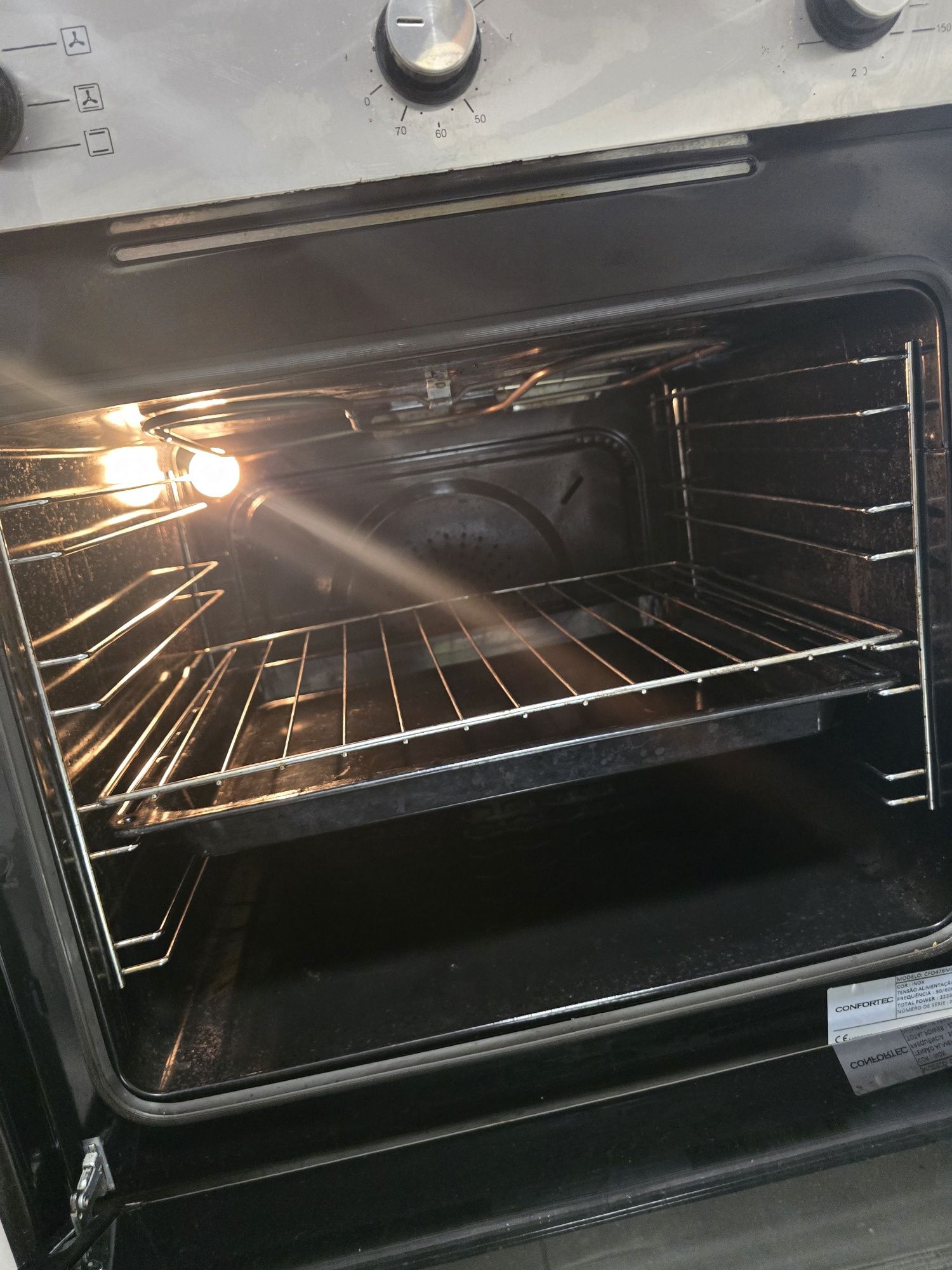 Forno Eléctrico Confortec Ventilado Inox.