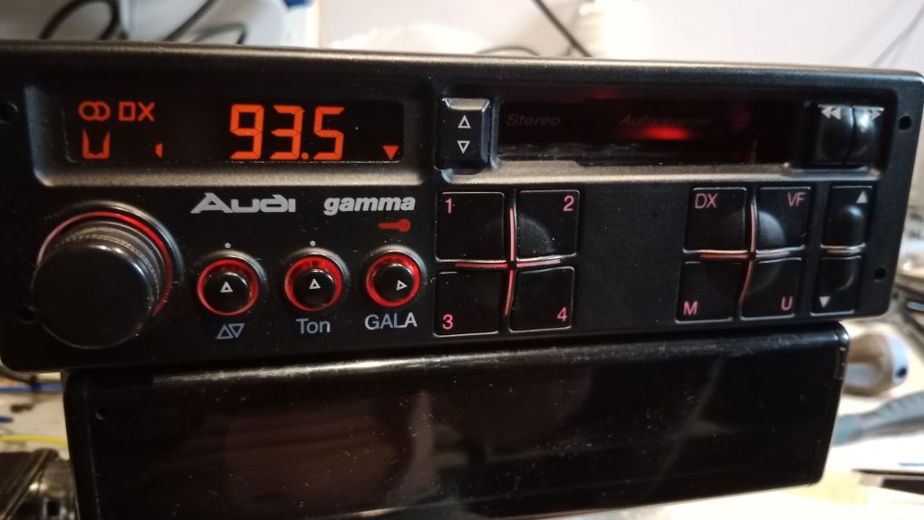 Radio audi gamma 19 cm super stan