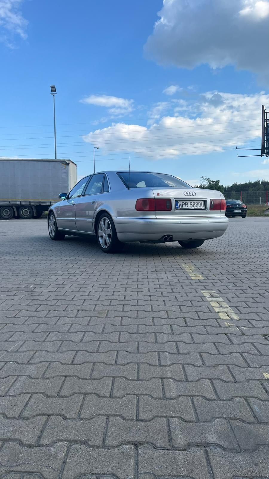 Audi S8 D2 4.2  V8  1999r.