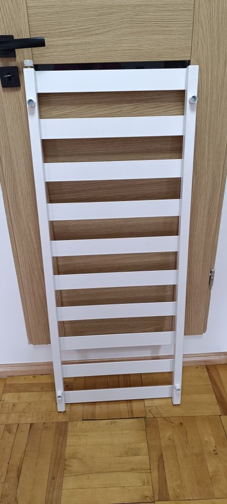 Grzejnik łazienkowy Scala New 123x50 biały