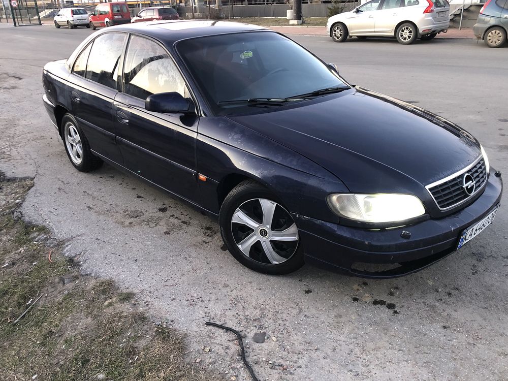 Opel omega b rest 2.2 benzinas