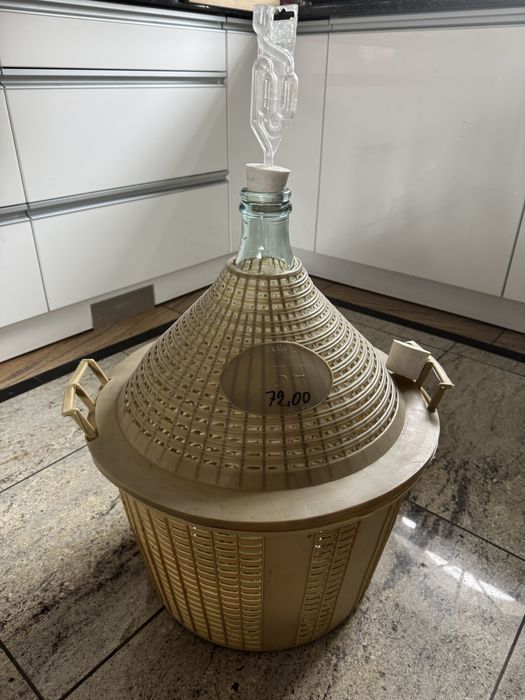 BALON GĄSIOR DYMIONO DO WINA 34L w koszu z rurką i 2 korkami