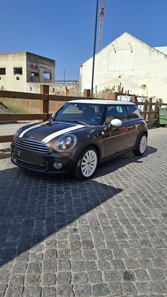 Mini Cooper Hot Chocolate