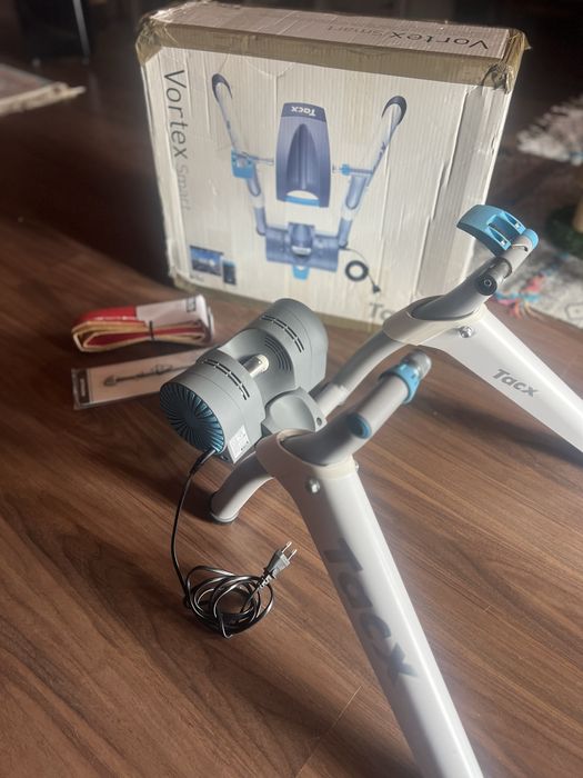Rolo de treino TACX vortex smart