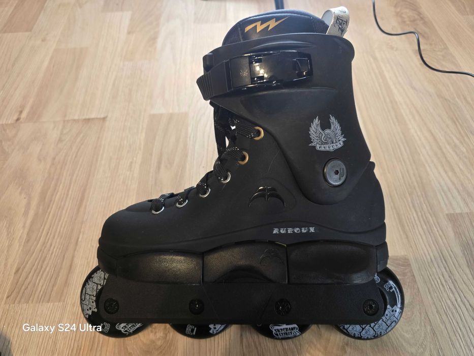 Witam mam do sprzedania rolki- Razors  Sl  Auroux-pro  rozmiar 40