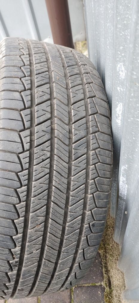 Sprzedam opony Kormoran 235/50 r18