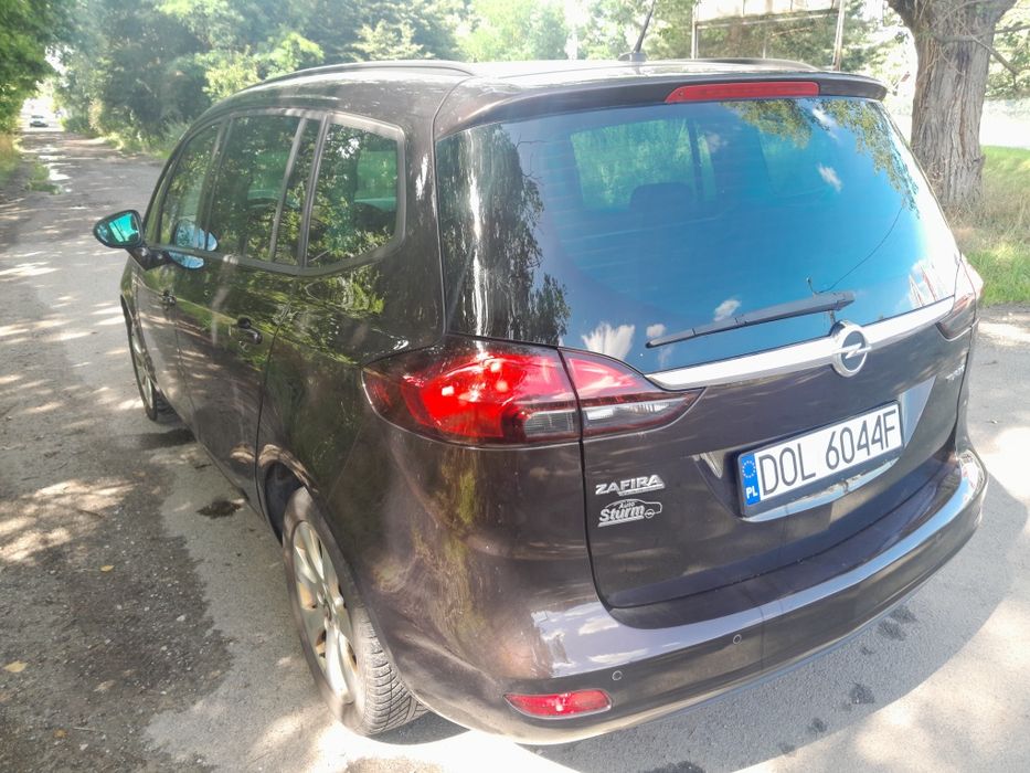 Opel Zafira 1.4 turbo mały przebieg