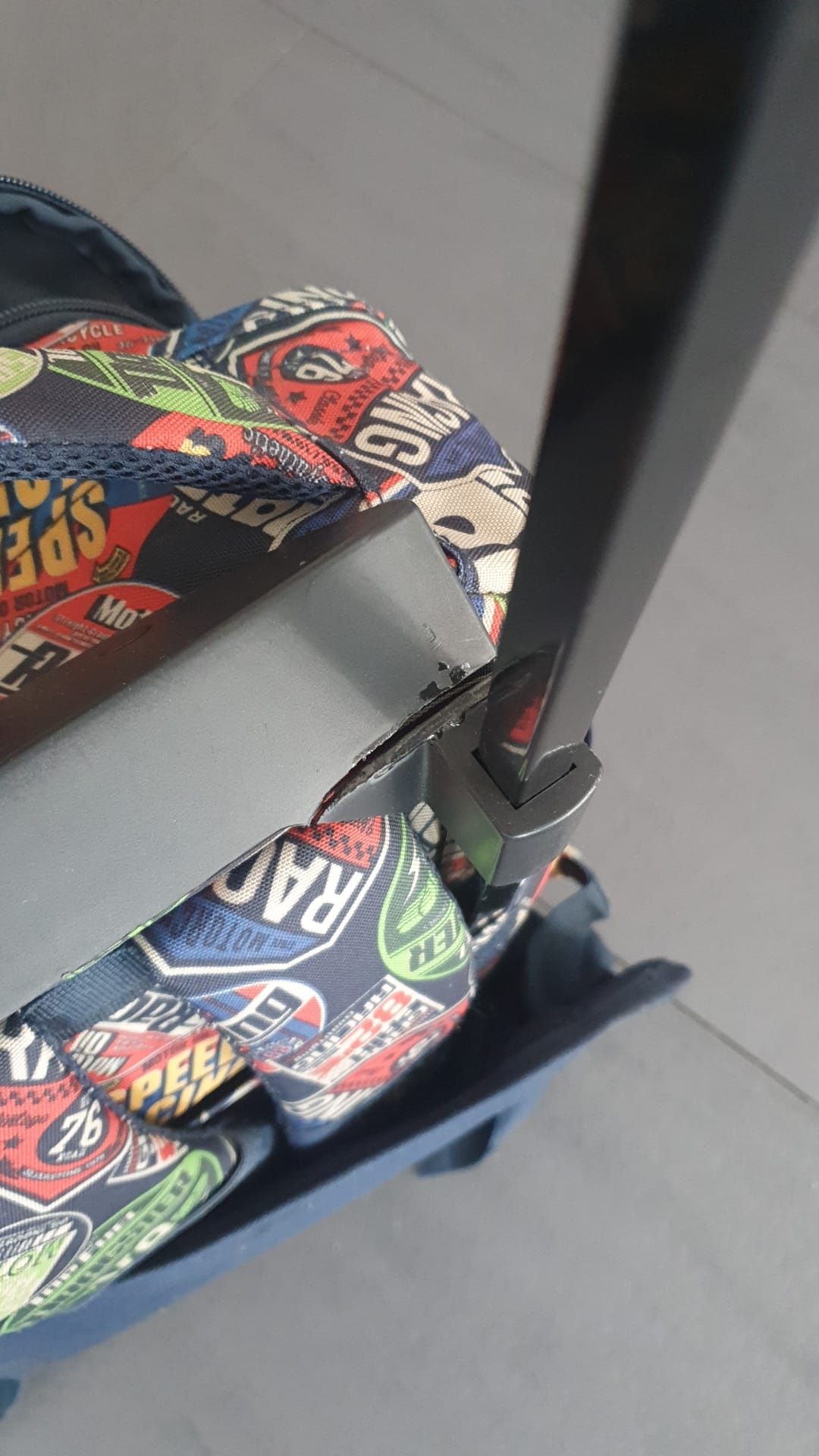 Mochila Totto com rodinhas