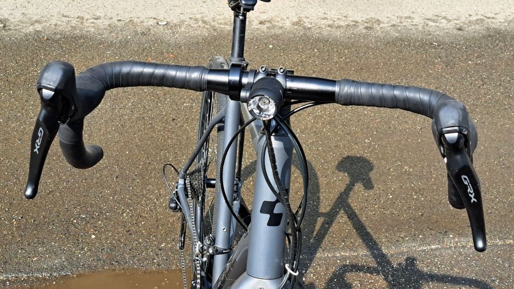 Rower gravel Cube 28"