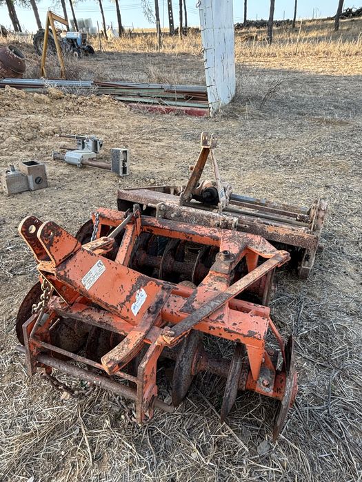 Massey ferguson 1030 4x4 com alfaias
