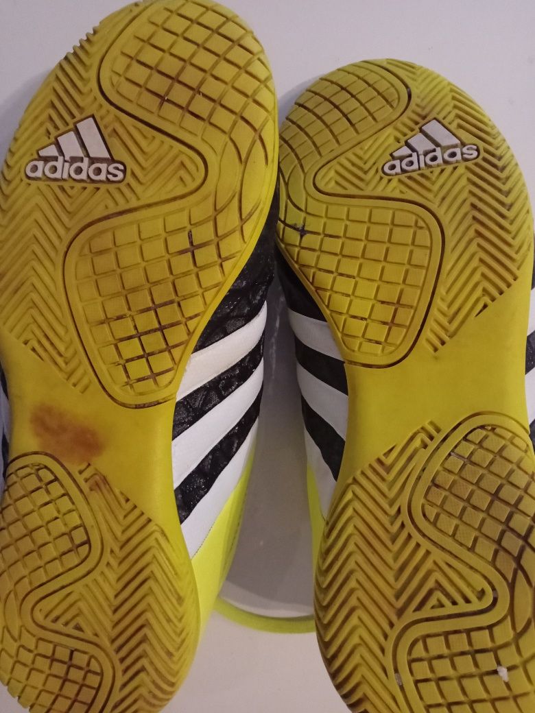 Buty sportowe dla chłopca adidas