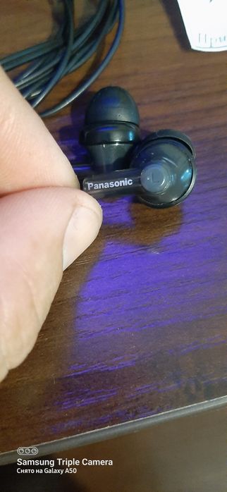 Продам вакуумные наушники,  Panasonic,  GBL!  В состоянии новых!