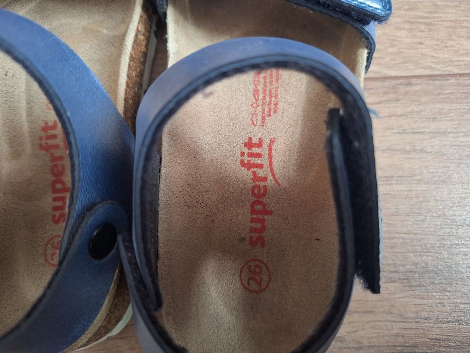 Sandały dla dziewczynki superfit 26