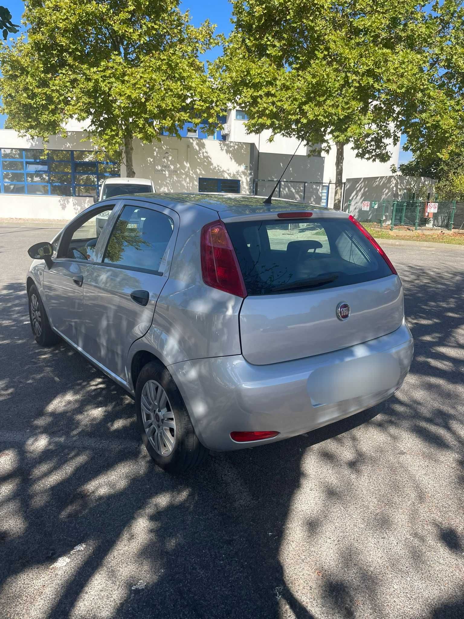 Fiat Punto como novo