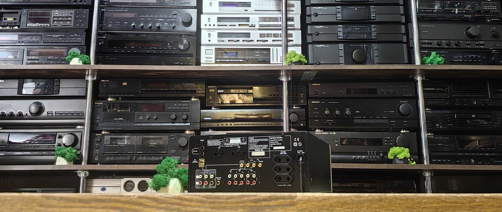 Попередній підсилювач Harman Kardon festival 40