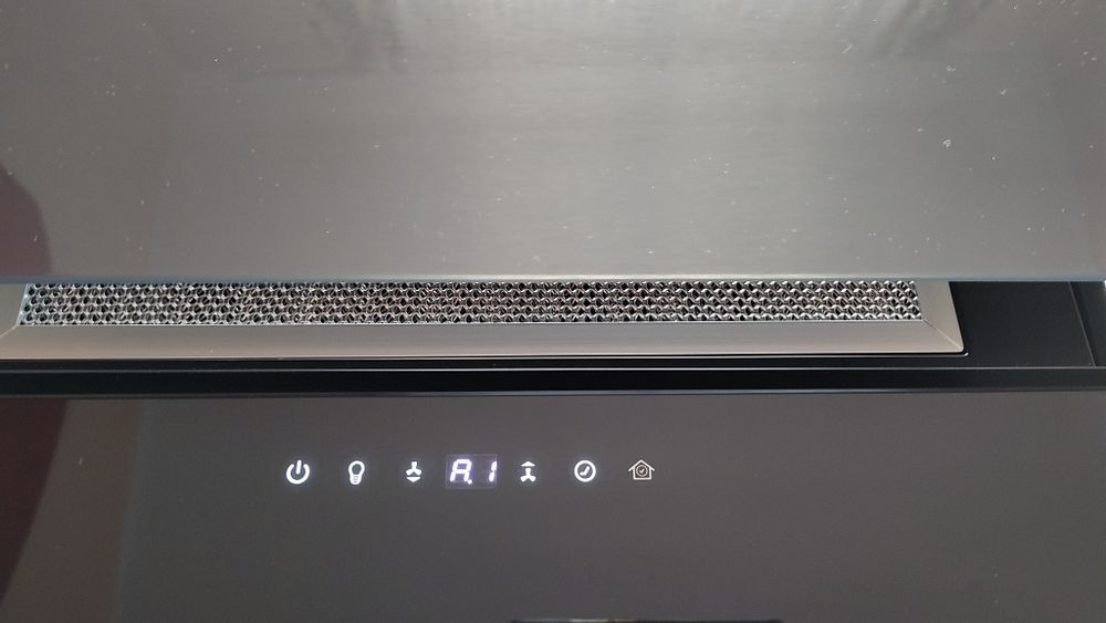 Szklany okap kuchenny z czujnikiem powietrza Air Sensor