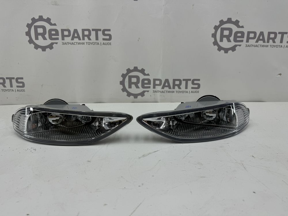 Протитуманна фара нова TYC Toyota Camry 02-04r камри туманка