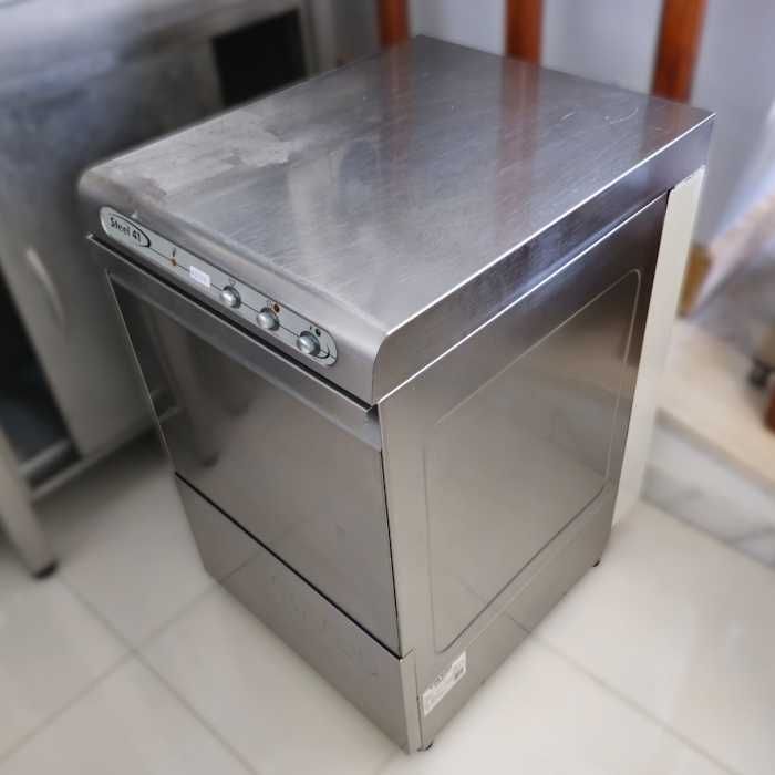 Máquina de lavar louça Steel 41 com cesto 40x40cm (435x540x700mm)