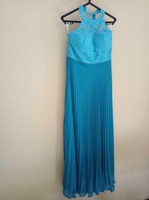 Vestido de cerimónia modelo exclusivo usado uma vez