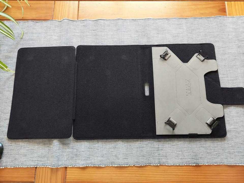 Capa para Ipad em cor preta