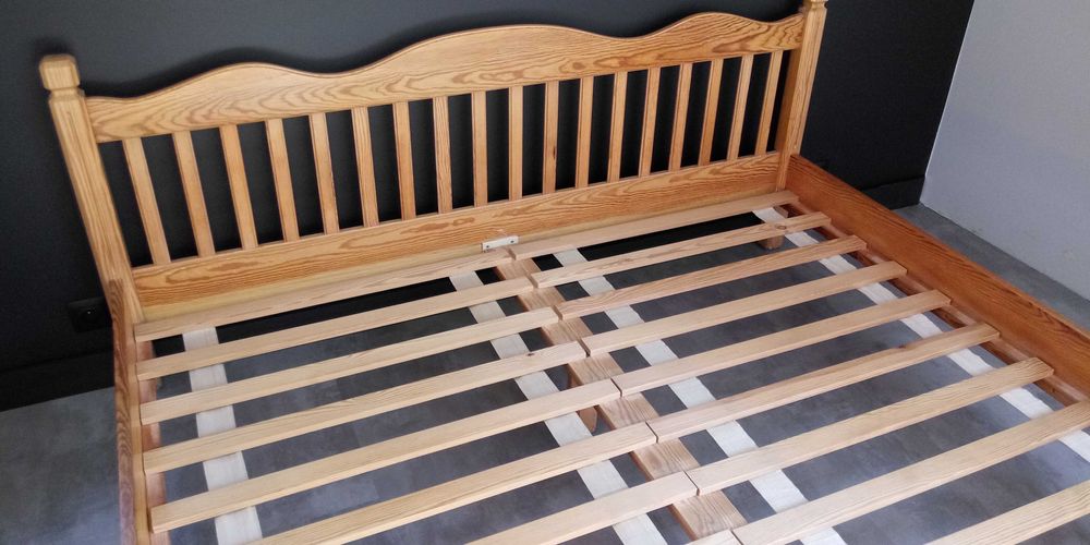 łóżko dwuosobowe drewniane
