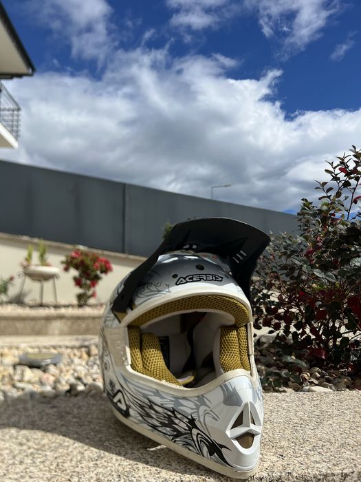 Capacete acerbis