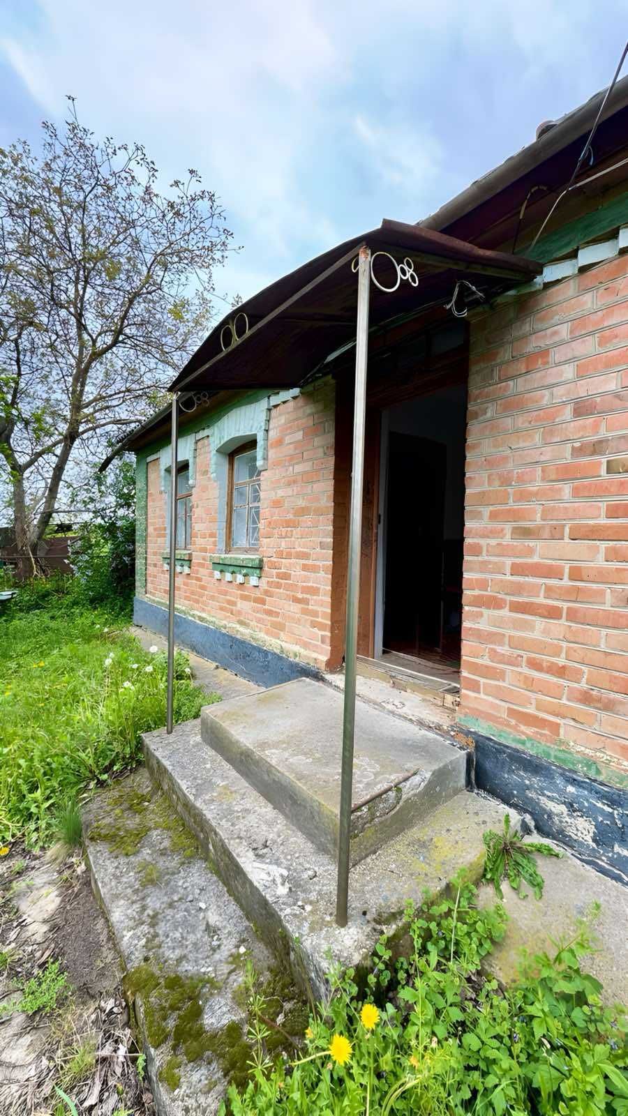 (5)    Продам будинок в с. Хижинці 9081