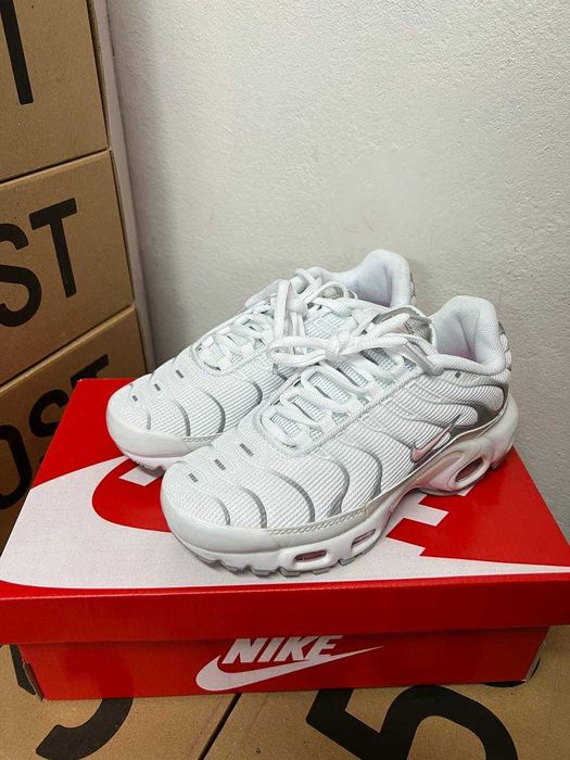 Кроссовки женские Nike TN Plus white pink / Найк ТН белые 37 38 39 40