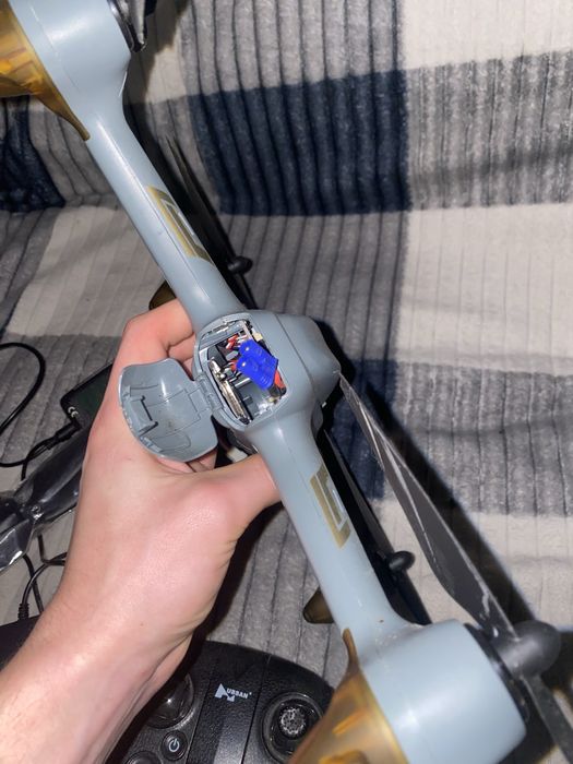 Квадрокоптер Hubsan H501m x4 air basic edition