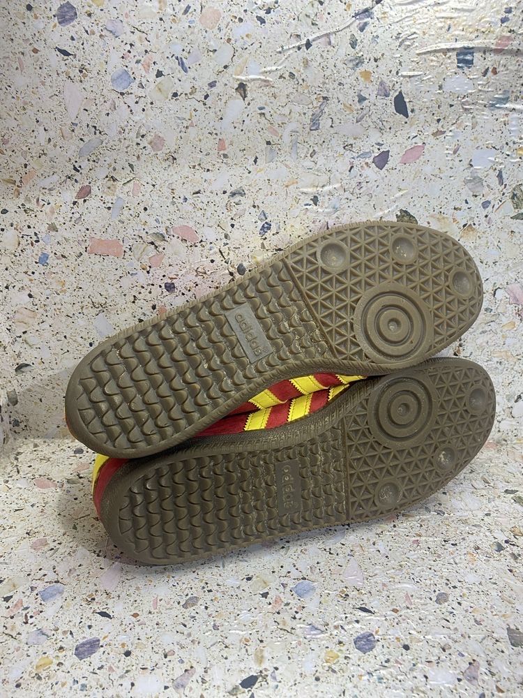 Adidas Athen size 43