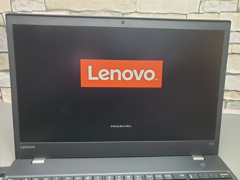 Lenovo ThinkPad T570 i5-7300U, сенсорна Full HD IPS