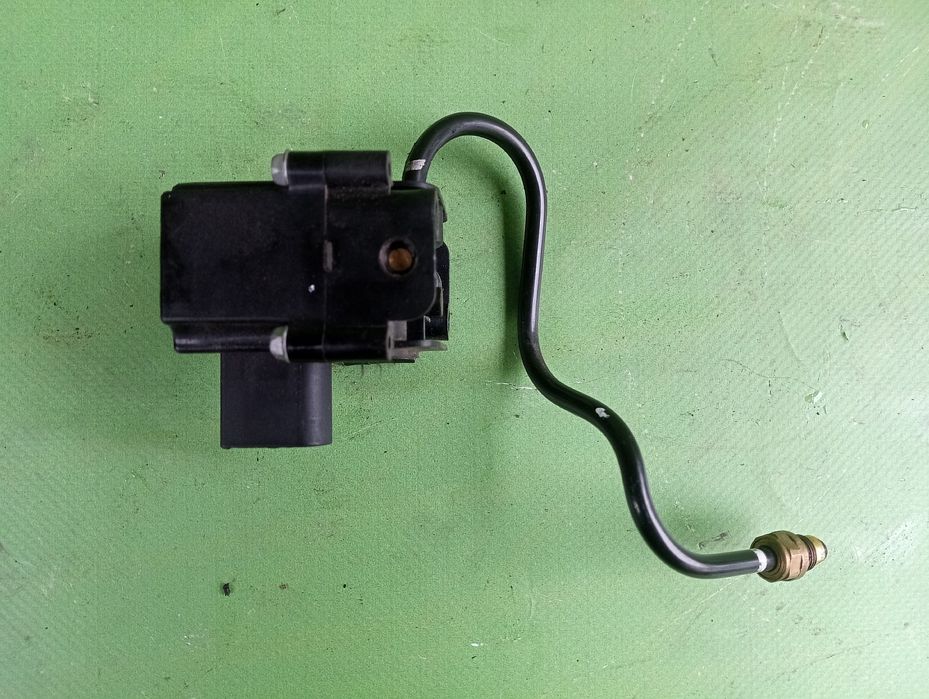 Блок пневмокопресора БМВ Х5 Ф15 клапани Модуль пневми BMW X5 F15