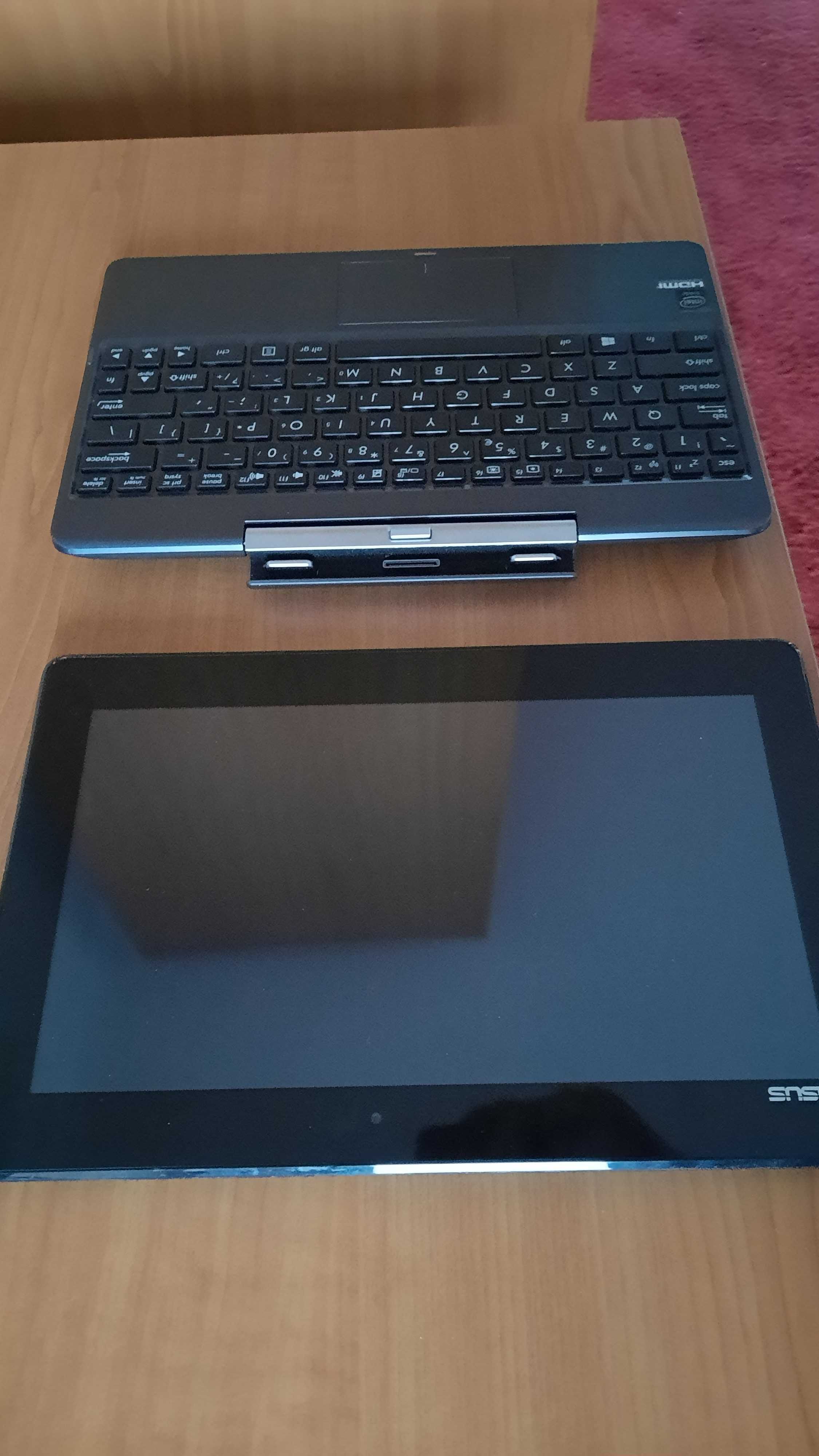 Tablet ,mały laptop ASUS t 100