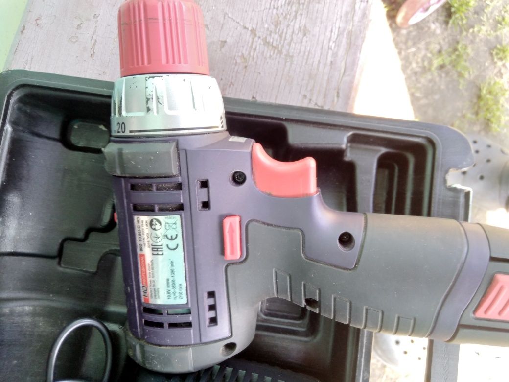 Шуруповерт Sparky 10,8 v.