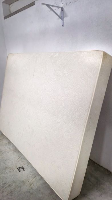 Sommier & Colchão BOM ESTADO