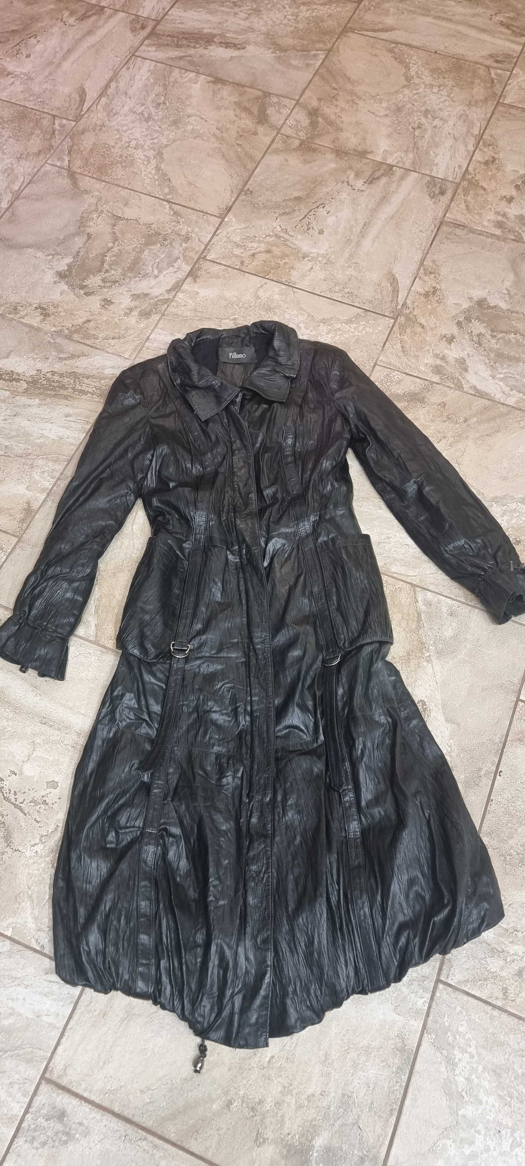 Женская куртка черная