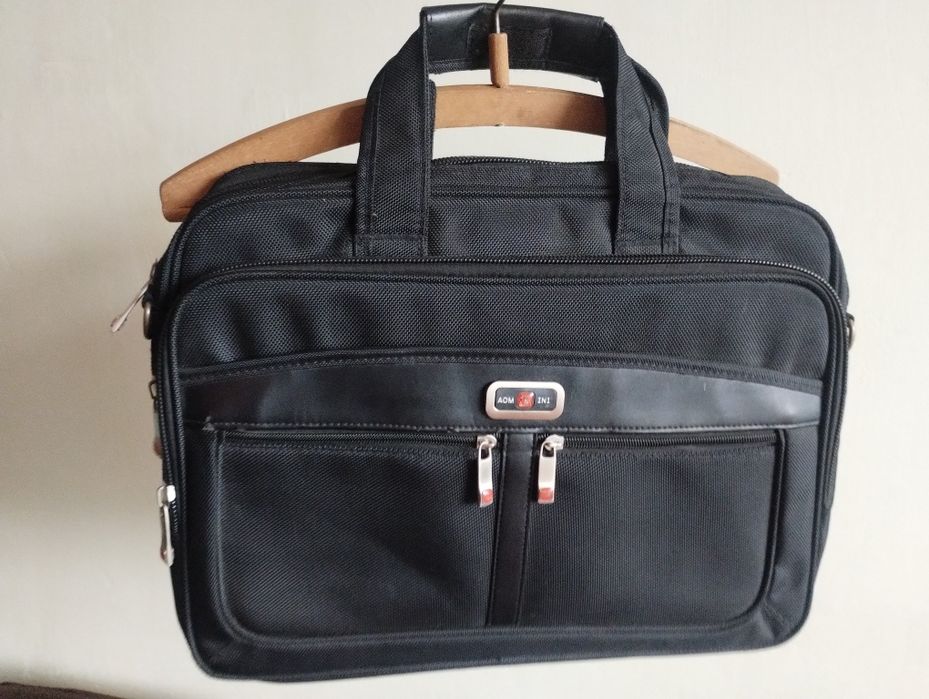 Продам сумку для ноутбука