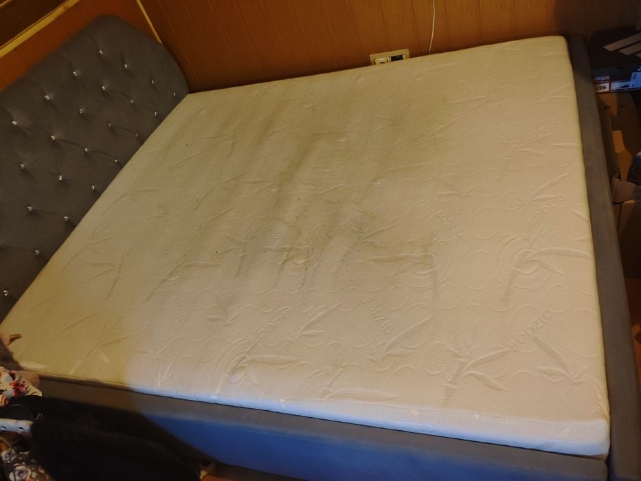 Materac do łóżka za darmo