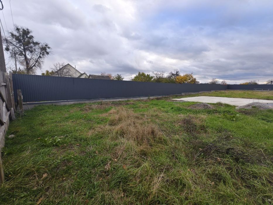 Ділянка 10 соток з комунікаціями