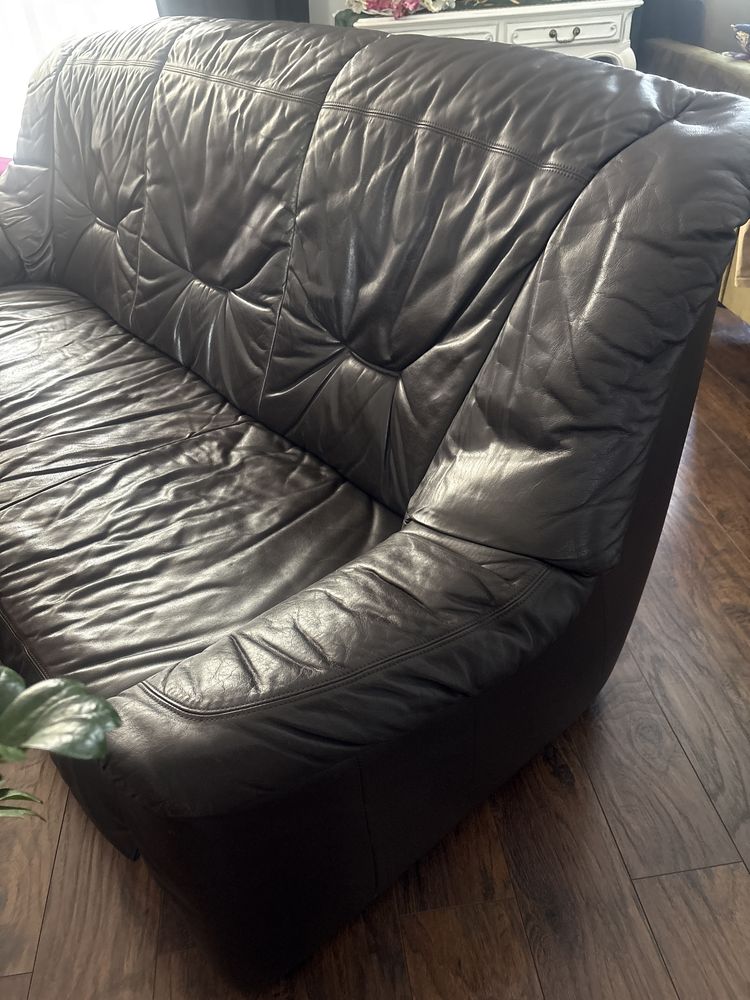 Wypoczynek sofa i 2 fotele soórzane stan dobry