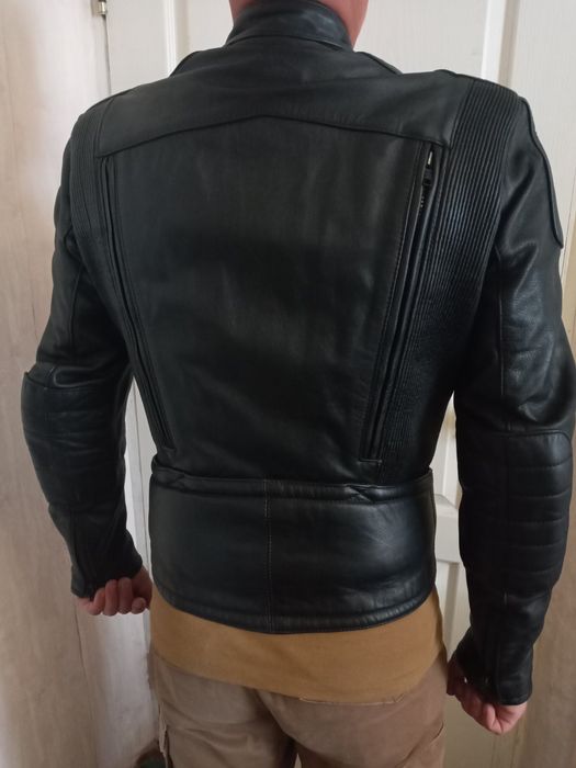 Продам шкіряну курточку байкера Hein Gericke утеплену
