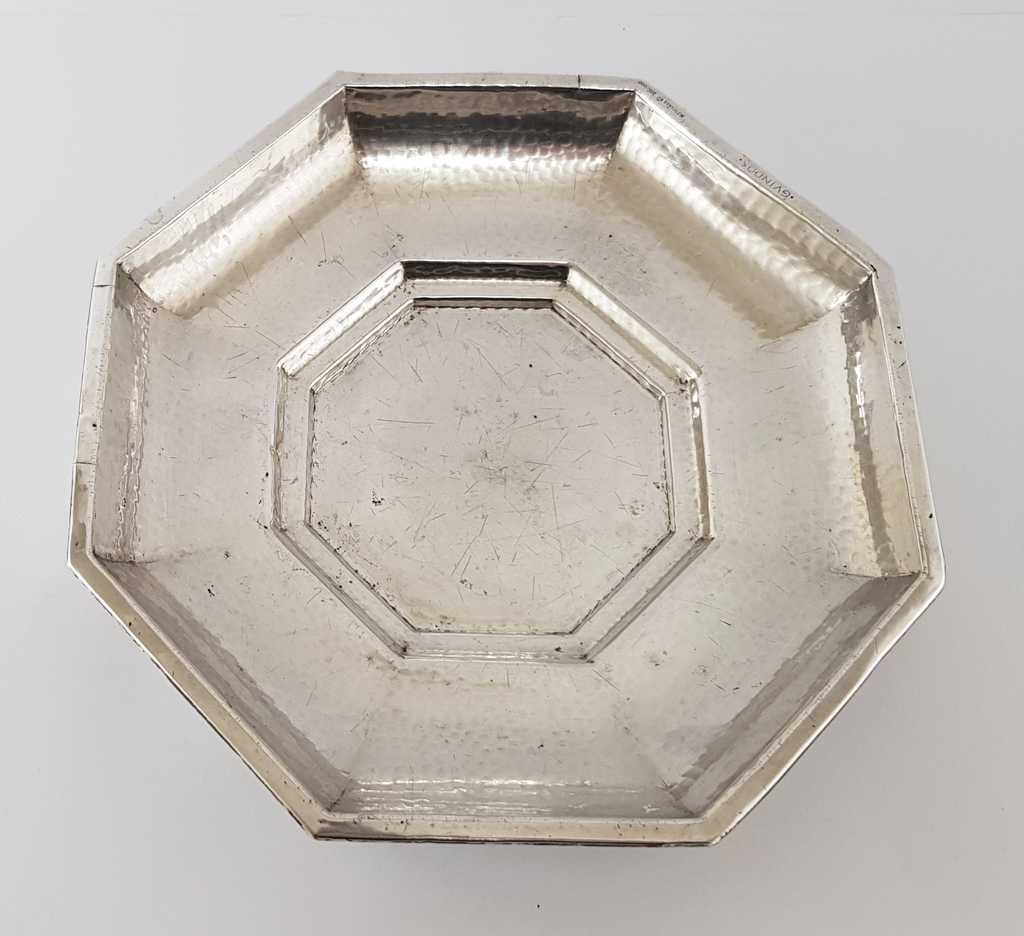 Srebrna patera Art deco z lat 30-tych XX wieku