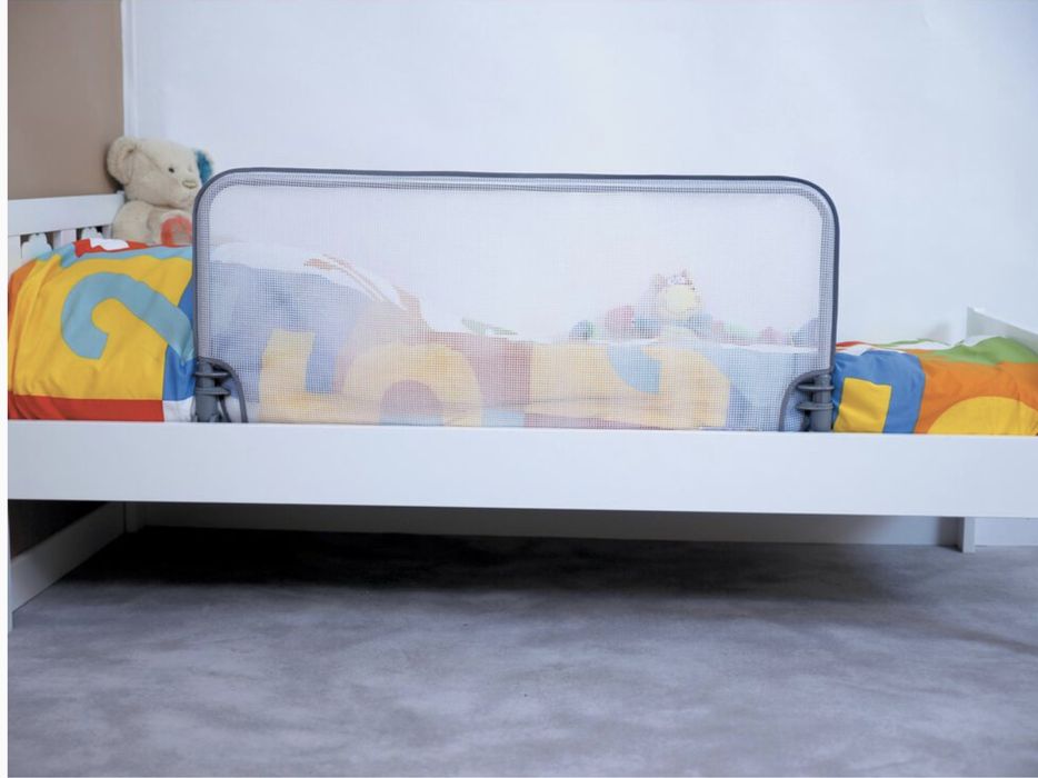 Barras de protecção em rede para cama de crianca