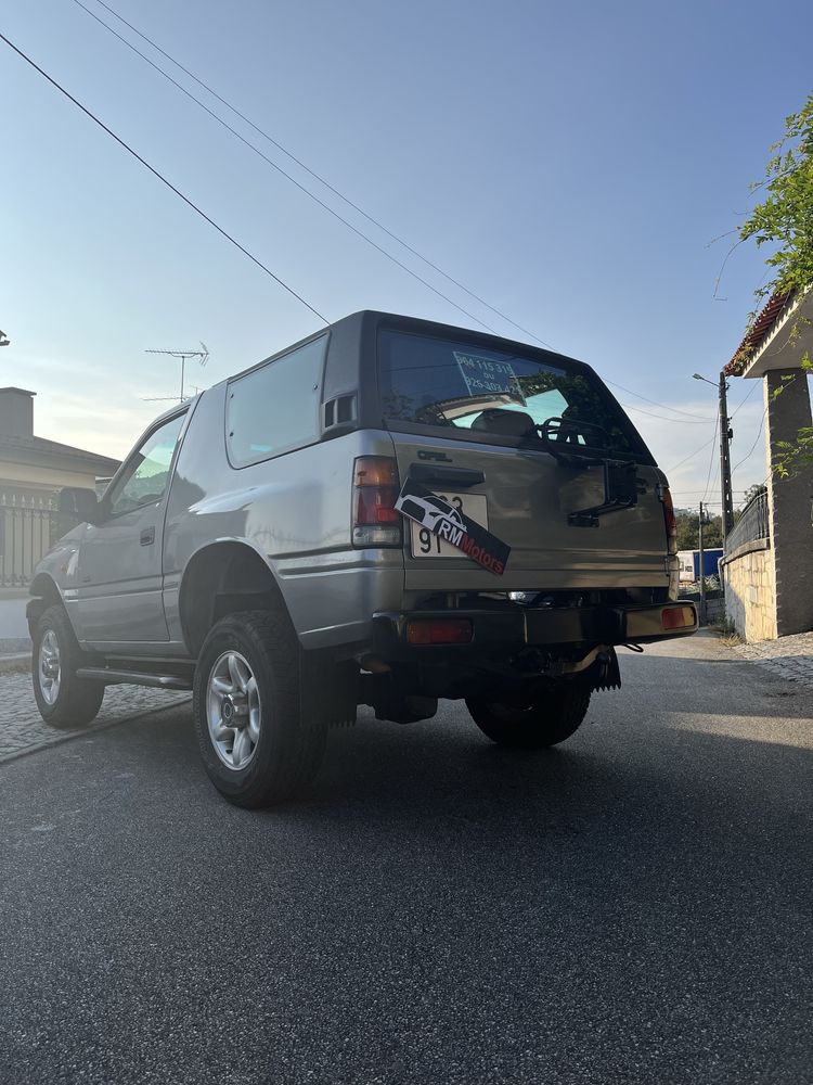 Opel Frontera 2.8