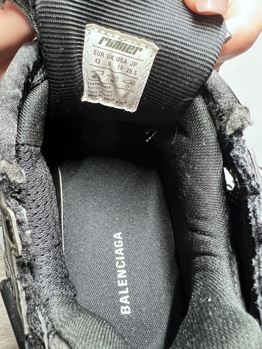 Balenciaga Runner 6.0 ( 43 )